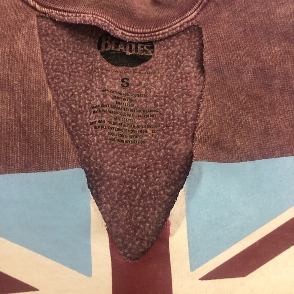 The Beatles Women's Graphic Cutout Neck Long Sleeve Sweatshirt Distressed Size S - Picture 8 of 11
